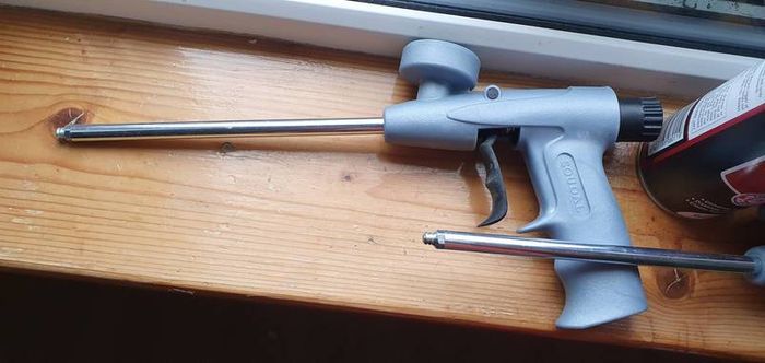 Soudal foam gun and free cleaner