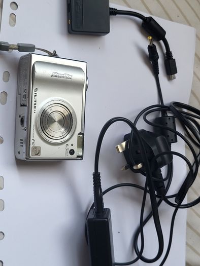FinePix F10