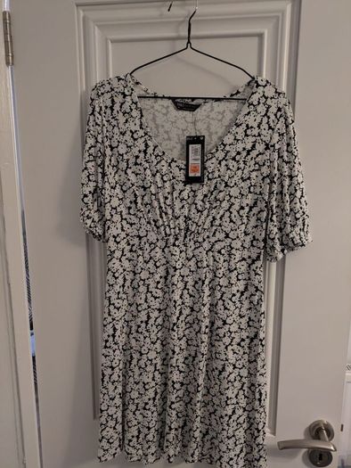 Ladies Size 10 Dress From Marks and Spencer BNWT