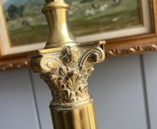 Vintage brass column table lamp - classical design