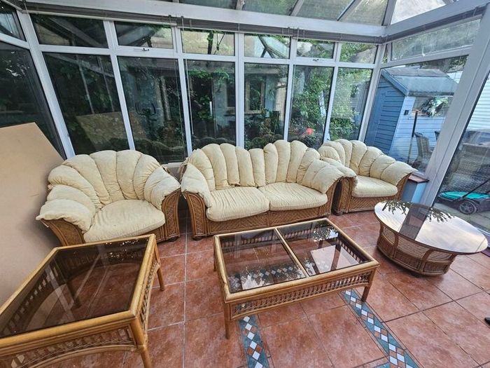 9 piece Conservatory/Sunroom Furniture set