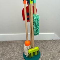Cleaning set and toy Dyson