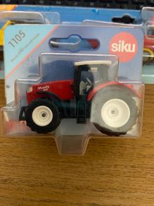 Siku Tractor