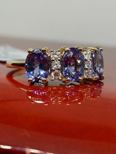 Gold 14K (585) Yellow Gold AAA Tanzanite & Lab Grown Diamond