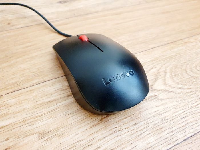 Lenovo Wired USB Mouse - Red Scroll Wheel
