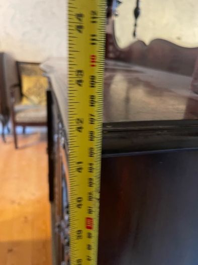 Antique / Vintage Ornate Mahogany Sideboard Display Cabinet with Mirror Back