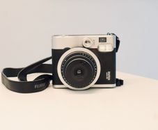 Fujifilm Instax Mini 90