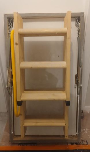 Folding Wooden Loft/Attic Ladder with Metal Frame