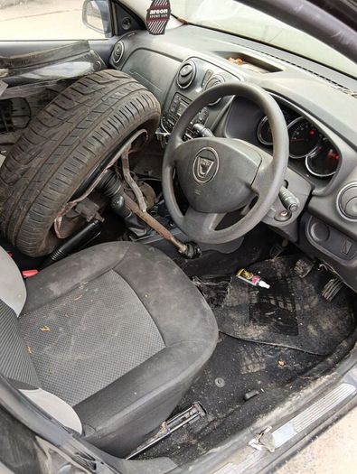 Breaking Dacia sandero 2016 petrol