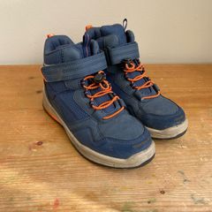 Kids Boots size 1/33