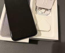 iPhone XR,64GB Used with All Accessories Original phone never been Opened
