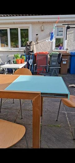 Table and 6 chairs