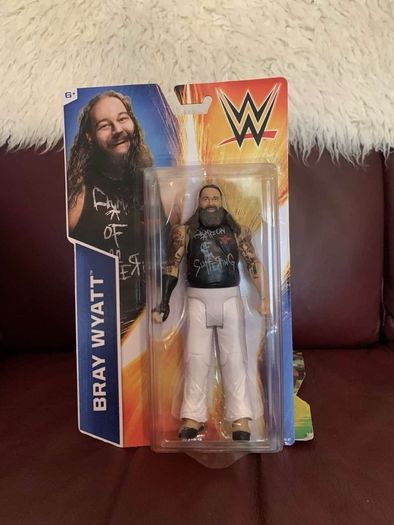 wwe basic signature series Bray Wyatt action figure