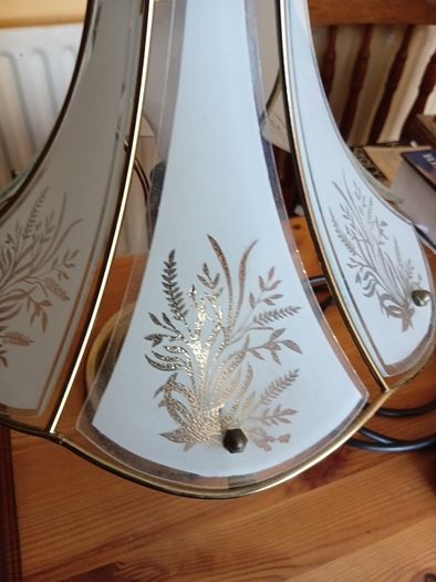 Vintage Glass Paneled Brass Plated Lamp Floral White Gold 39cm Tall