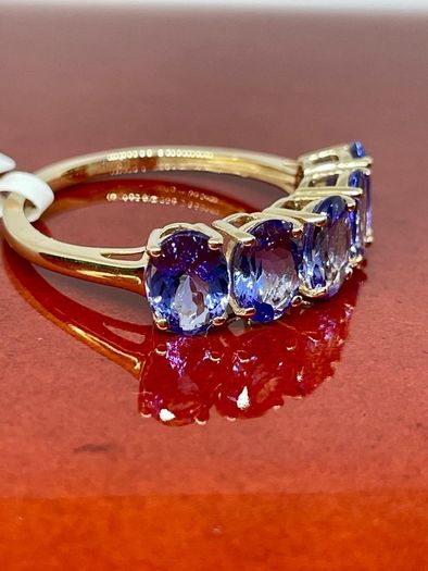 Gold 9K (375) Yellow Gold Premium Tanzanite 5 Stone Ring 4.00 Ct.