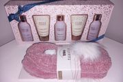 Brand New Baylis and Harding / Totes Toasties Giftset