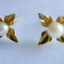 Vintage Solid 9ct Yellow Gold 375 Pearl Stud Earrings, Flower Style 0,9g Image 5