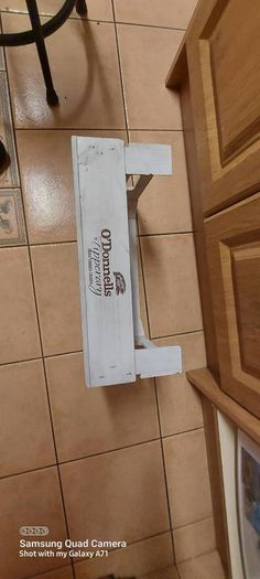 wooden display advertising crisps crate,good condition, buyer collects,or pays postage,