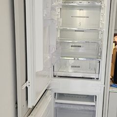 Integrated fridge freezer