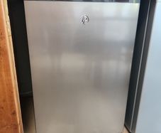 Powerpoint Under counter Fridge