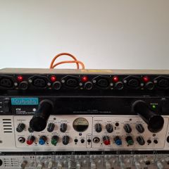 Mains distro