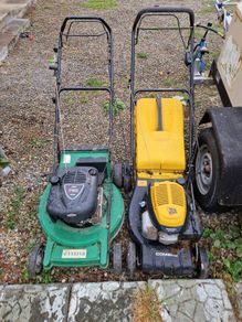 Two lawnmowers JCB Honda + Lyster