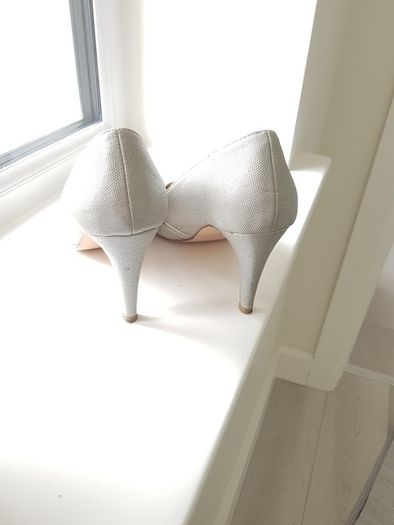 Silver shoes size 5