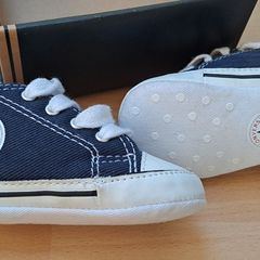 Children's converse shoes size 2