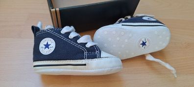 Children's converse shoes size 2