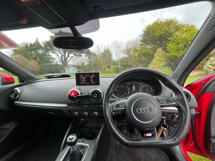 Audi a3 saloon s line