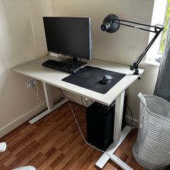 Office Desk sit/stand to work stand up IKEA TROTTEN