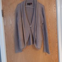 Stephen  Y Cardigan.   Size 2XL - 18.