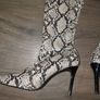 knee high snake print boots size 5 Image 2