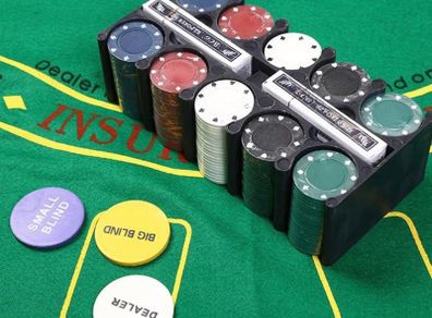 High quality poker chips - 8g chips - (1000+ pieces but can sell individual sets)