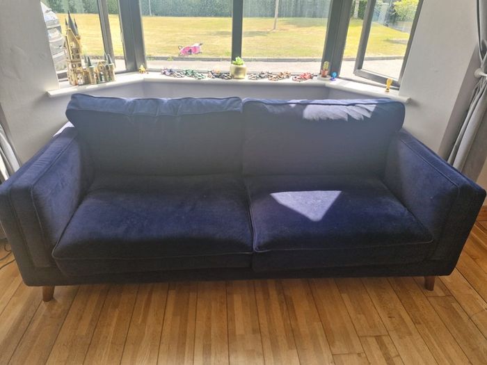 3 seater sofa 208cm long and 98cm dept