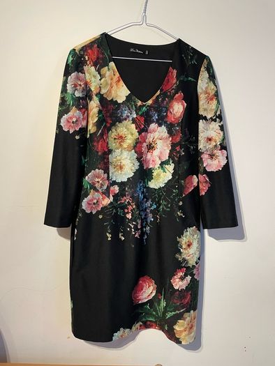 Dress Female Size S smart dress