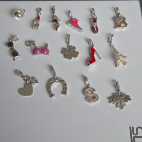 Beautiful selection of Thomas Sabo sterling silver charms, including some lovely older designs. All in good condition. Sold individually,.