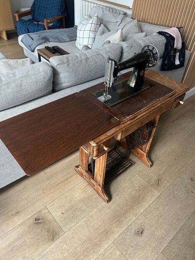 Singer Sewing Machine 1925