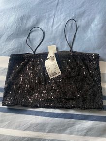 Size Small (uk8 sequins crop top