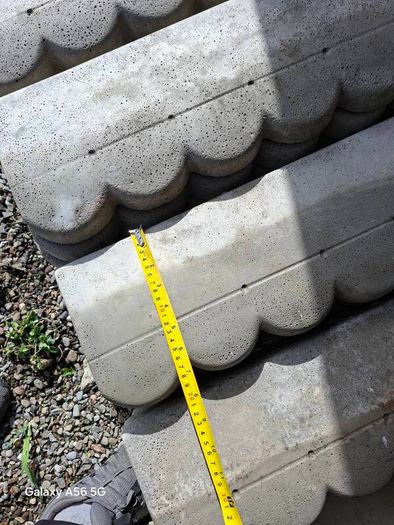 scallops kerbs