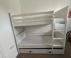 Kids bunk bed / 2 single beds