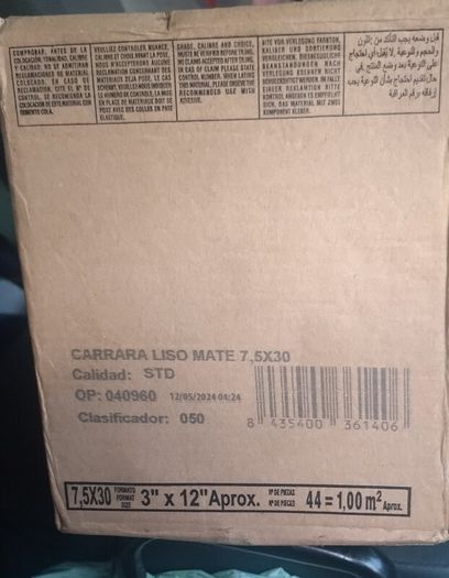 Carrara Liso Mate 7,5x30 Wall Tiles