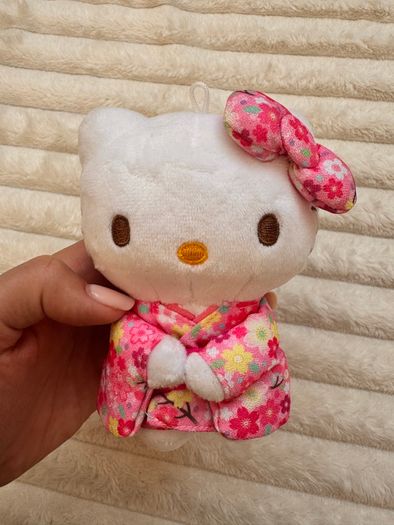 Hello Kitty Sanio Sakura Kimono  pink floral  Mini approx. 14 cm. Used please see photos