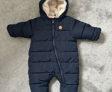 H&M Padded all-in-one suit / snowsuit 2-4 months