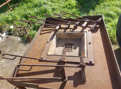 Blacksmith Forge & Tools. 350E