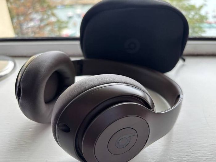 Beats Studio Pro Wireless Noise Cancelling Headphones