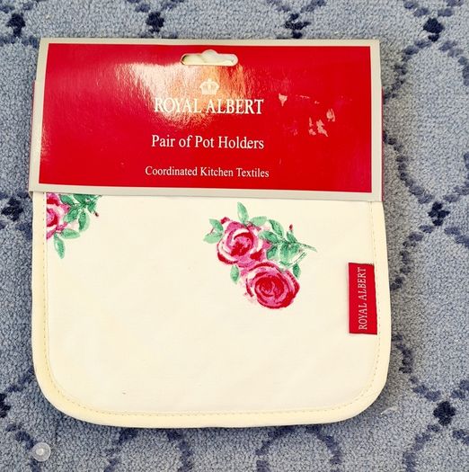Brand New Royal Albert Pair of Cream Pot Holders in Rosecloud