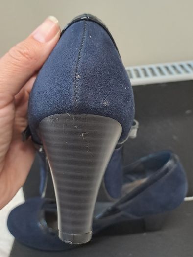 Black and navy suede heels size 8