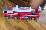 PAW Patrol Playset Lights &amp; Sounds Ultimate Fire Truck