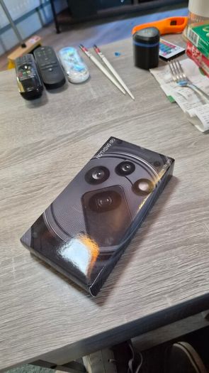 Nothing Phone 3a Pro - with box